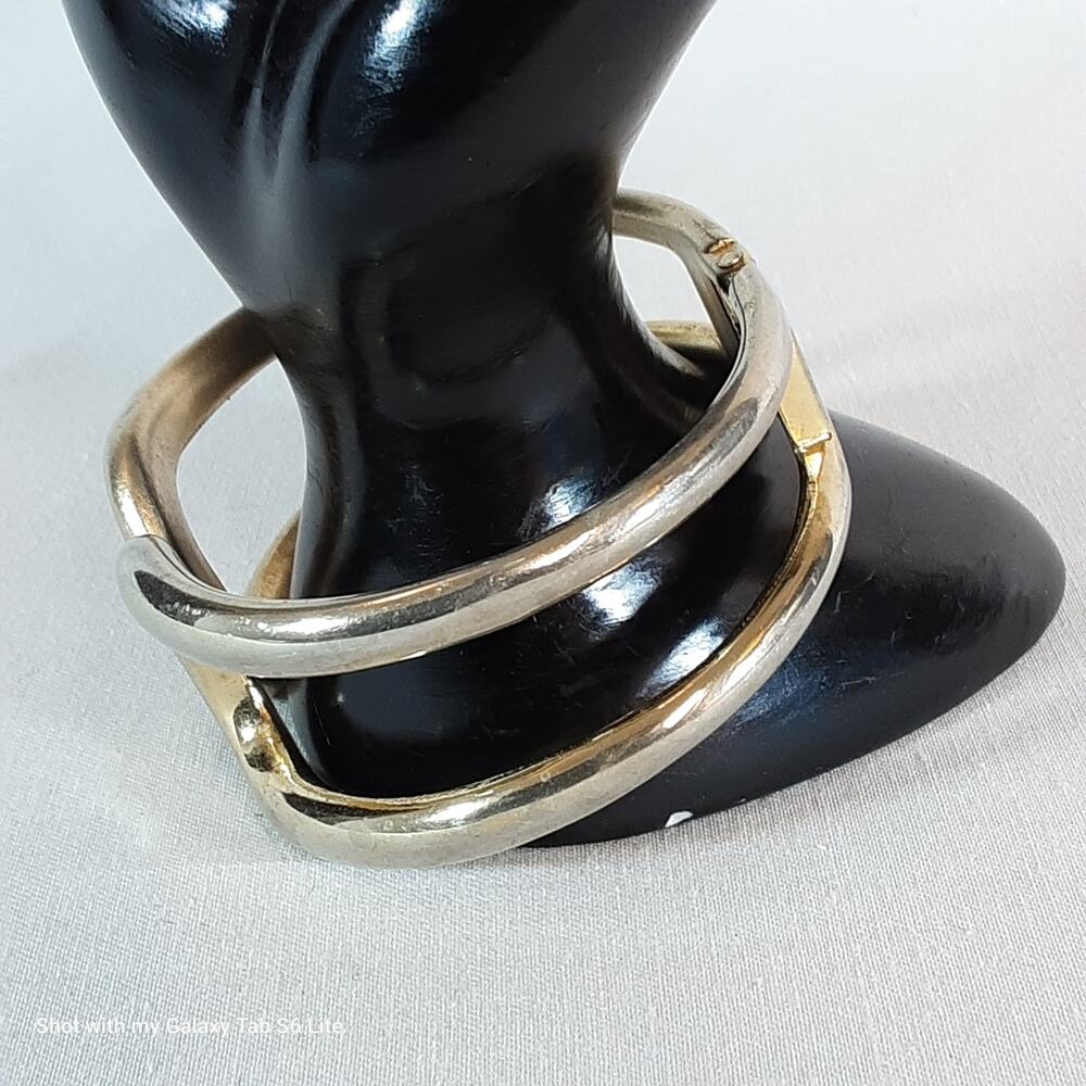💎Gold Tone Clamper Hinge Bracelet Open Work Matte And Shiny Sides